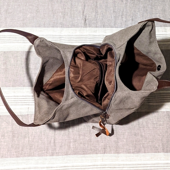 M + C Shoulder Bag - Picture 6 of 7